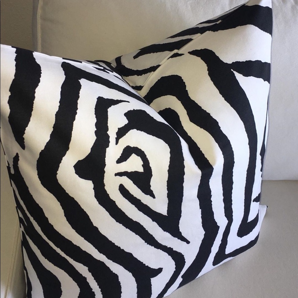 23 x 23" Zebra Black Pillow Cover - NEW